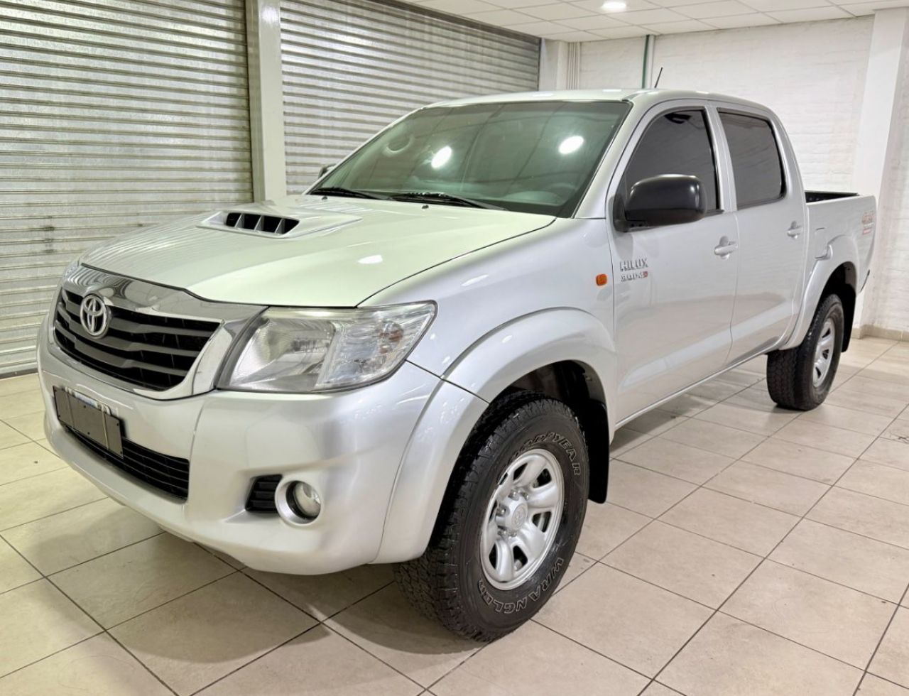 Toyota Hilux Usada Financiado en Mendoza, deRuedas
