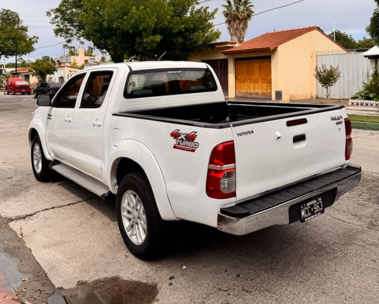 Toyota Hilux Usada en Mendoza, deRuedas