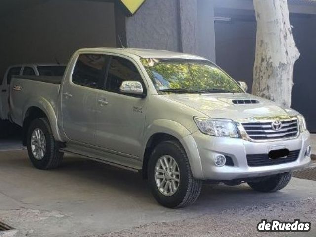 Toyota Hilux Usada en Mendoza, deRuedas