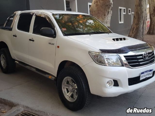 Toyota Hilux Usada en Mendoza, deRuedas