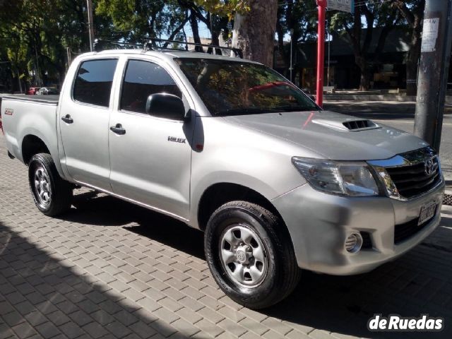 Toyota Hilux Usada en Mendoza, deRuedas