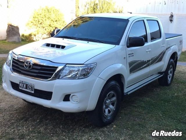 Toyota Hilux Usada en Mendoza, deRuedas