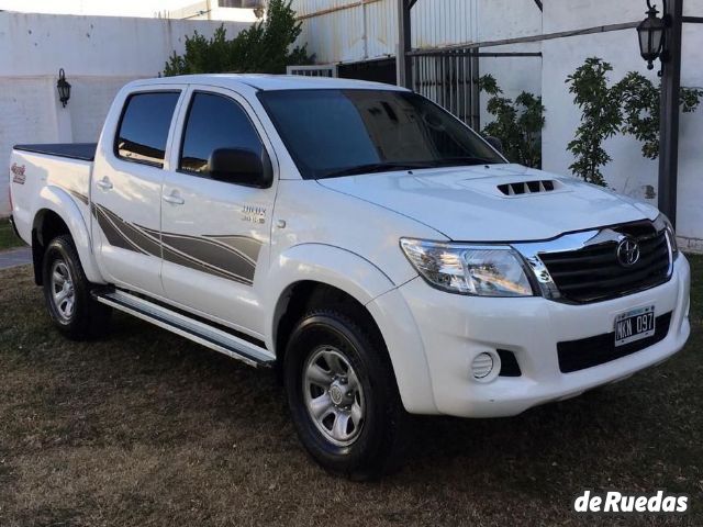 Toyota Hilux Usada en Mendoza, deRuedas