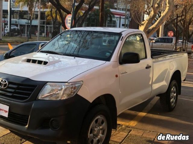 Toyota Hilux Usada en Mendoza, deRuedas