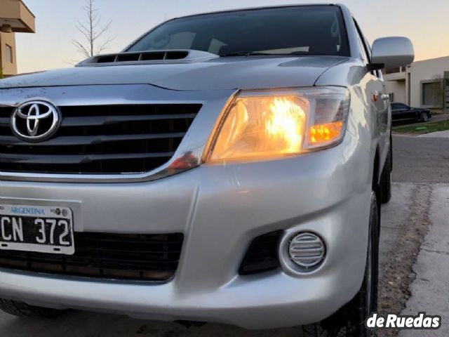 Toyota Hilux Usada en Mendoza, deRuedas