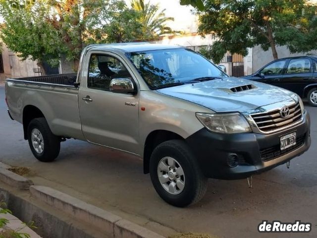 Toyota Hilux Usada en Mendoza, deRuedas