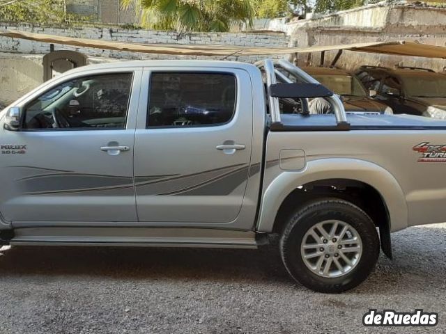 Toyota Hilux Usada en Mendoza, deRuedas