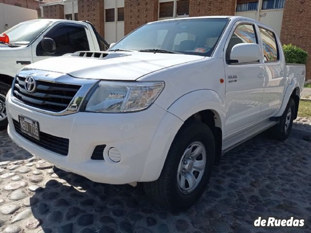 Toyota Hilux Usada en Mendoza, deRuedas