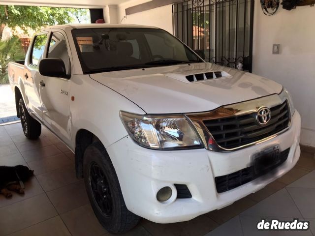 Toyota Hilux Usada en Mendoza, deRuedas