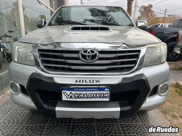 Toyota Hilux Usada en San Juan, deRuedas