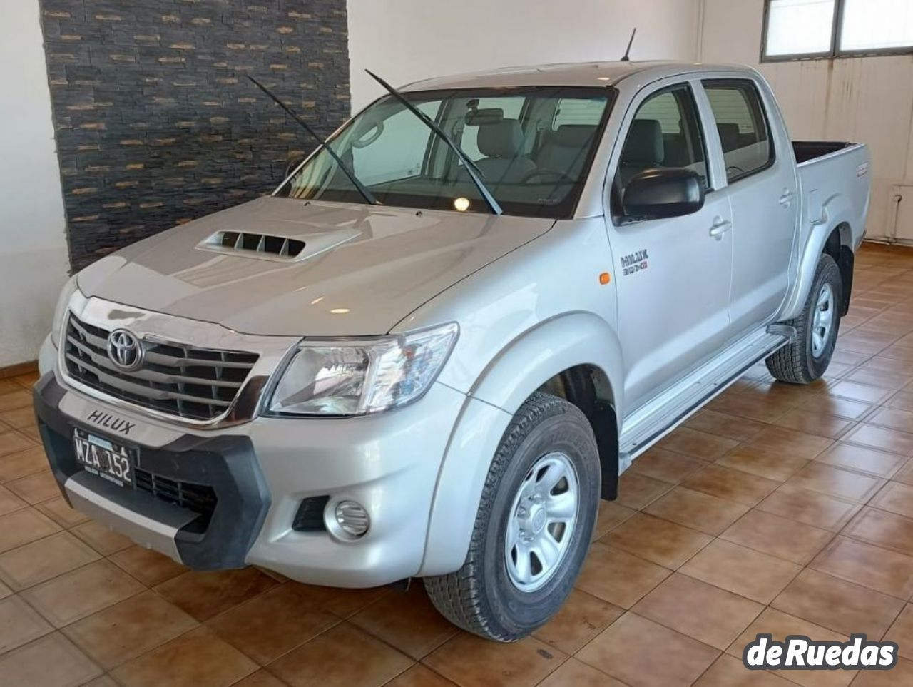 Toyota Hilux Usada Financiado en Mendoza, deRuedas