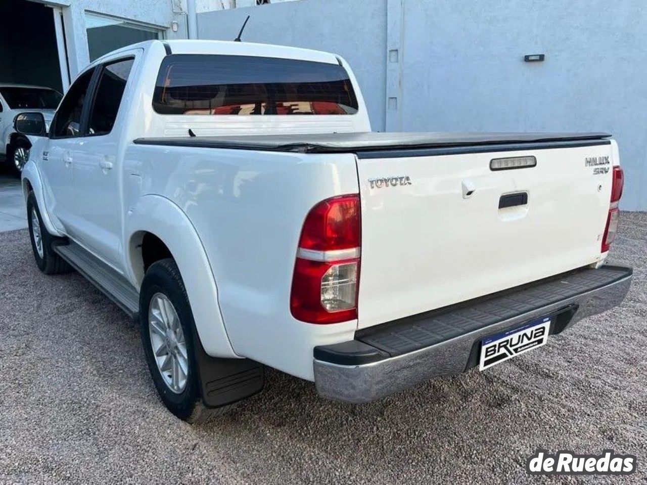 Toyota Hilux Usada en Mendoza, deRuedas
