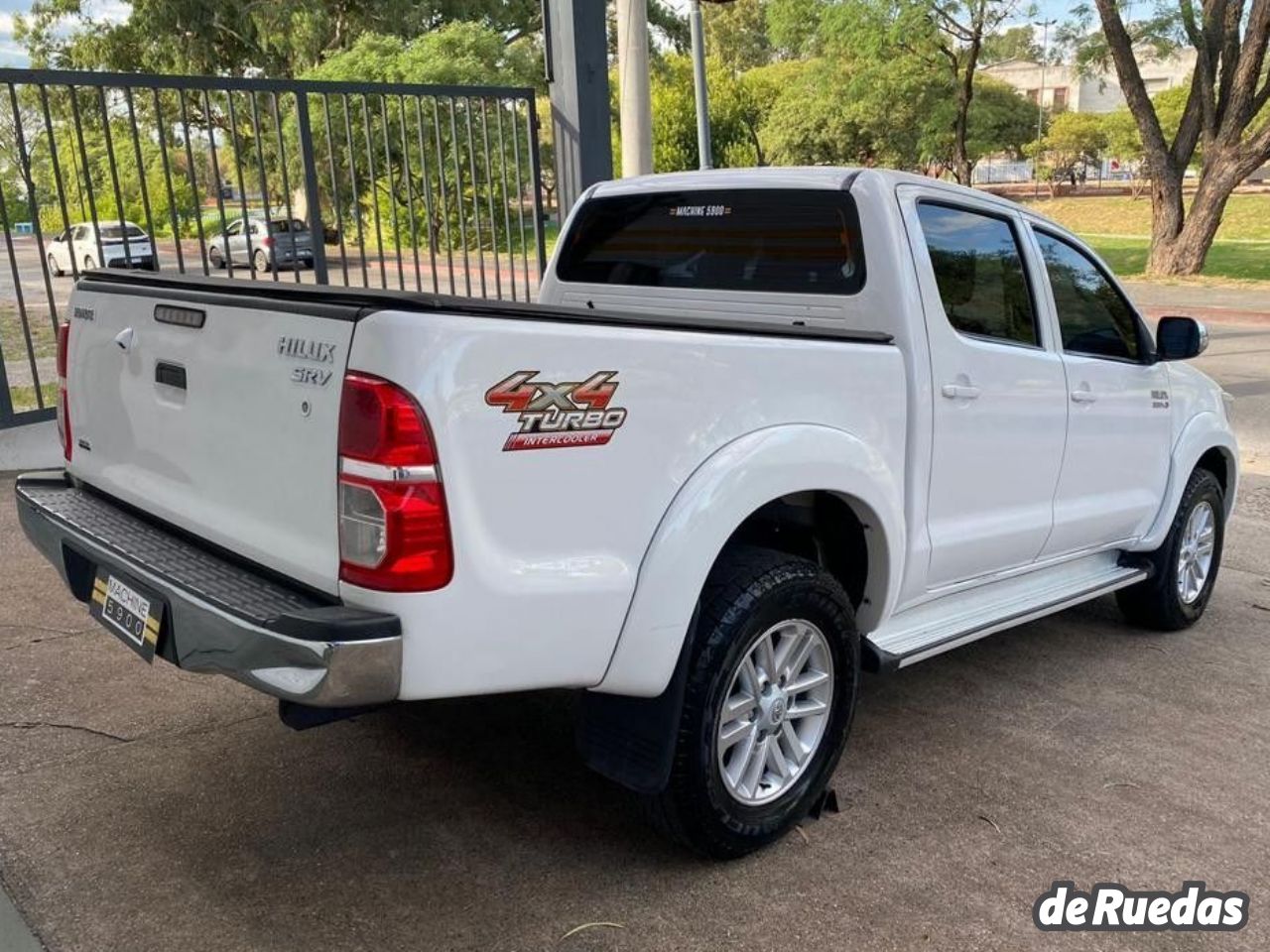 Toyota Hilux Usada en Córdoba, deRuedas