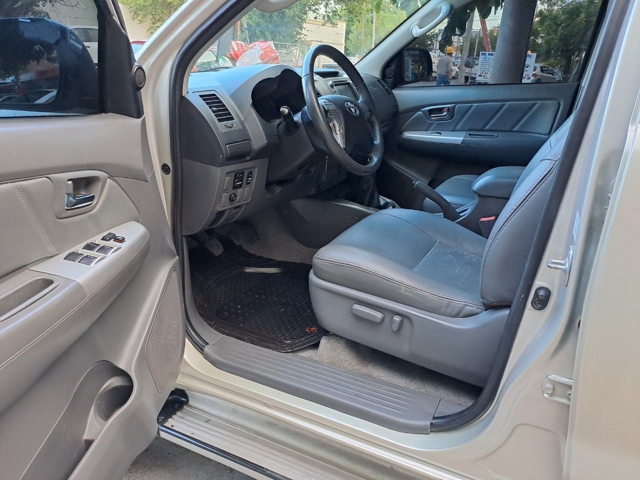 Toyota Hilux Usada en Mendoza, deRuedas