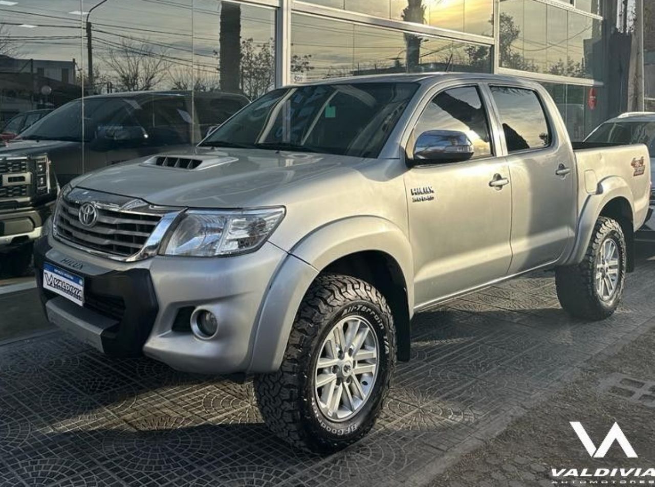 Toyota Hilux Usada en San Juan, deRuedas