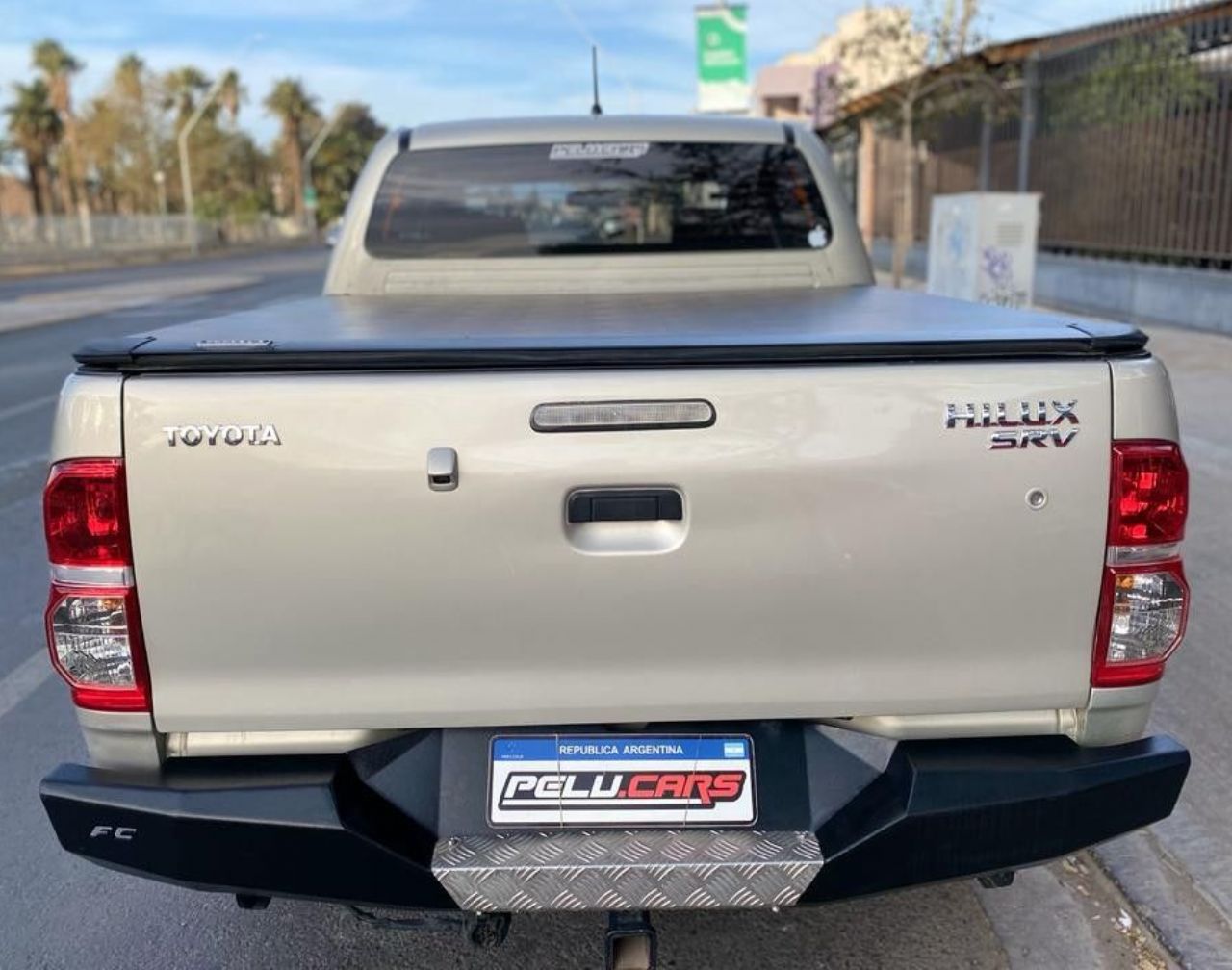 Toyota Hilux Usada en San Juan, deRuedas