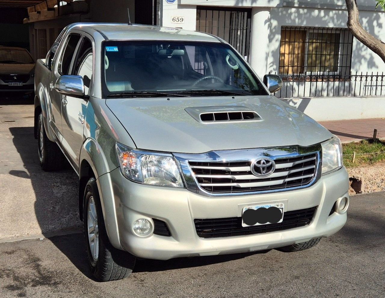 Toyota Hilux Usada en Mendoza, deRuedas