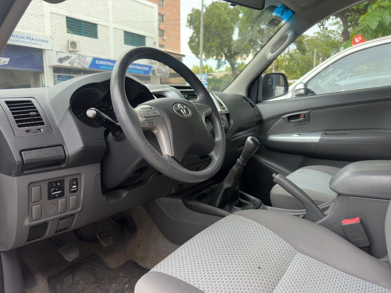 Toyota Hilux Usada en Mendoza, deRuedas