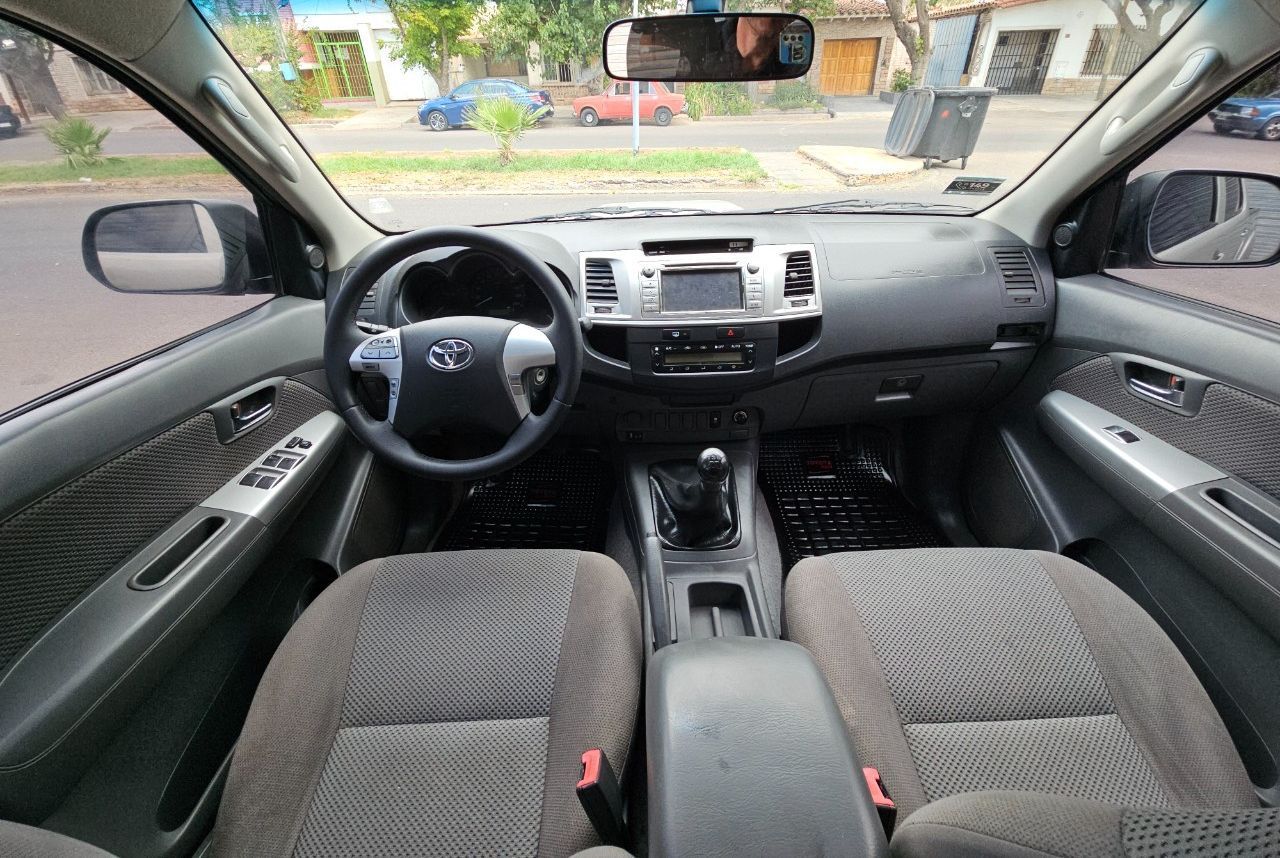 Toyota Hilux Usada Financiado en Mendoza, deRuedas