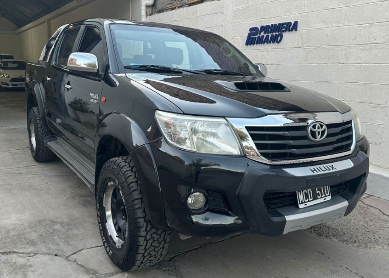 Toyota Hilux Usada en San Juan, deRuedas