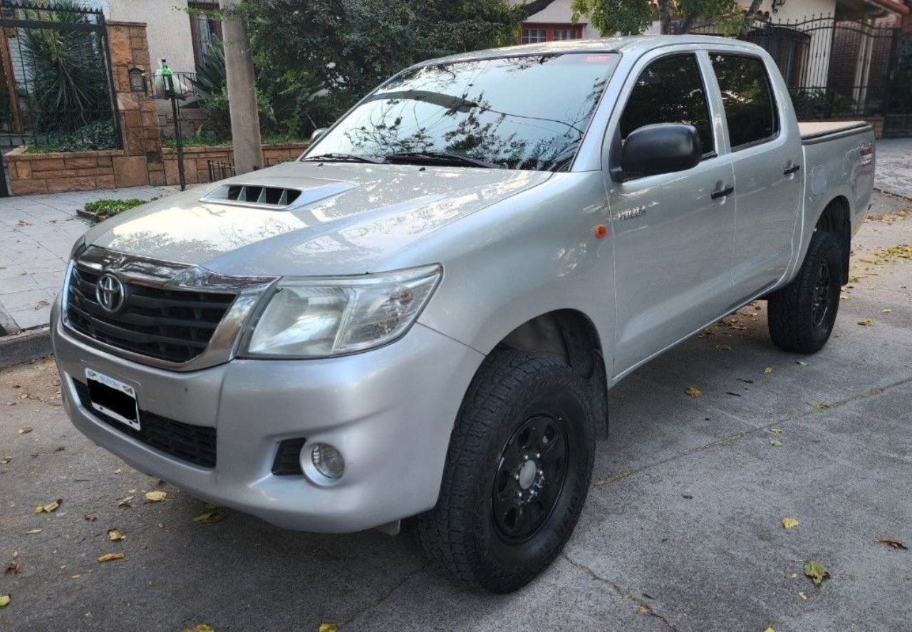Toyota Hilux Usada Financiado en Mendoza, deRuedas