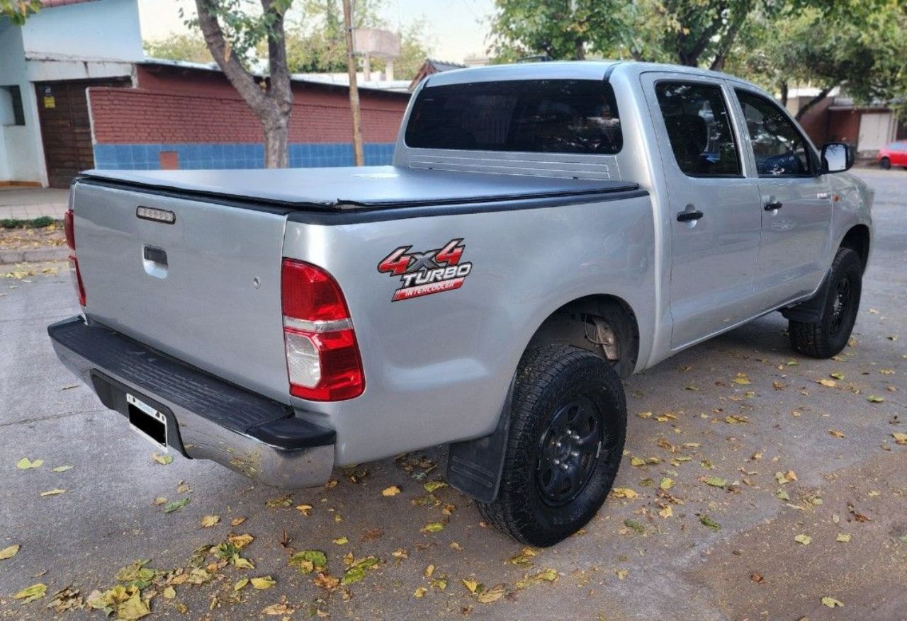 Toyota Hilux Usada Financiado en Mendoza, deRuedas