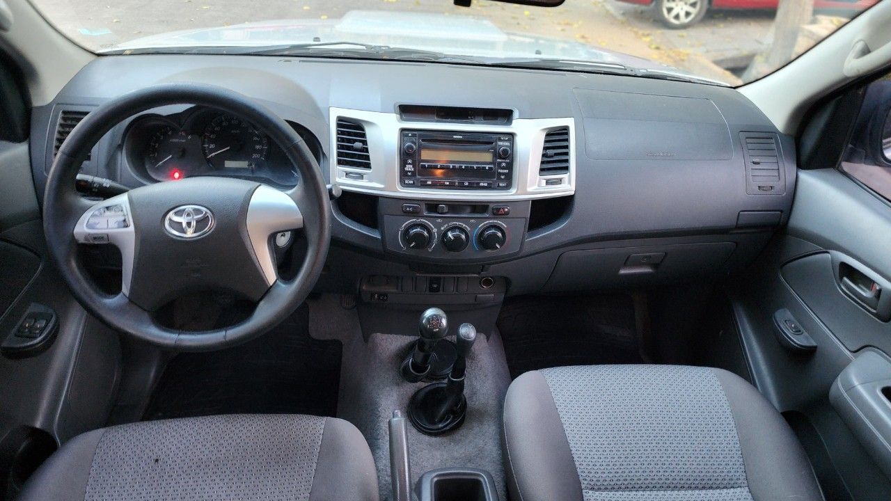 Toyota Hilux Usada Financiado en Mendoza, deRuedas