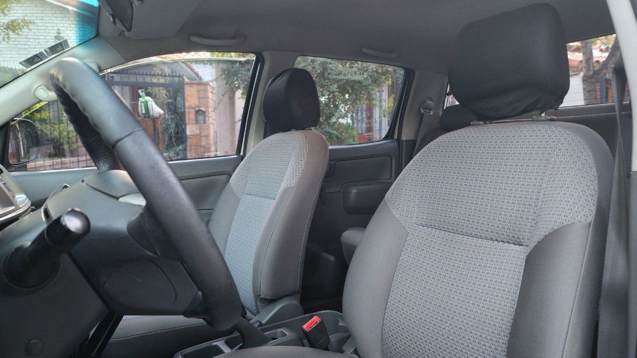 Toyota Hilux Usada Financiado en Mendoza, deRuedas
