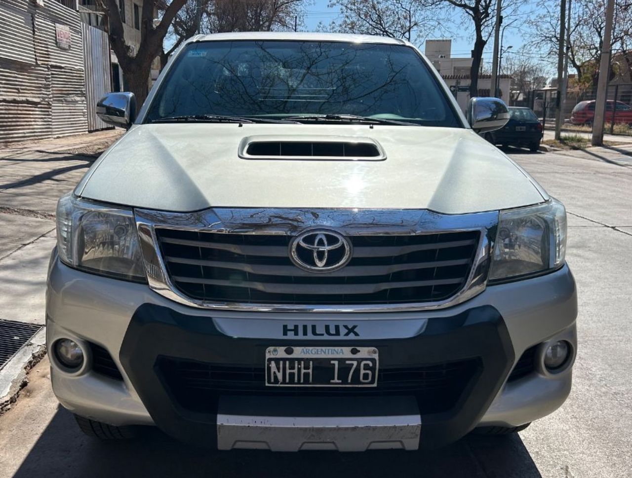 Toyota Hilux Usada en Mendoza, deRuedas
