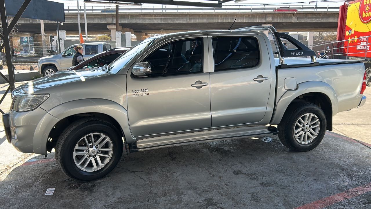 Toyota Hilux Usada en Mendoza, deRuedas
