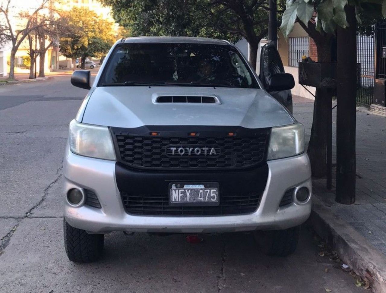 Toyota Hilux Usada en Córdoba, deRuedas