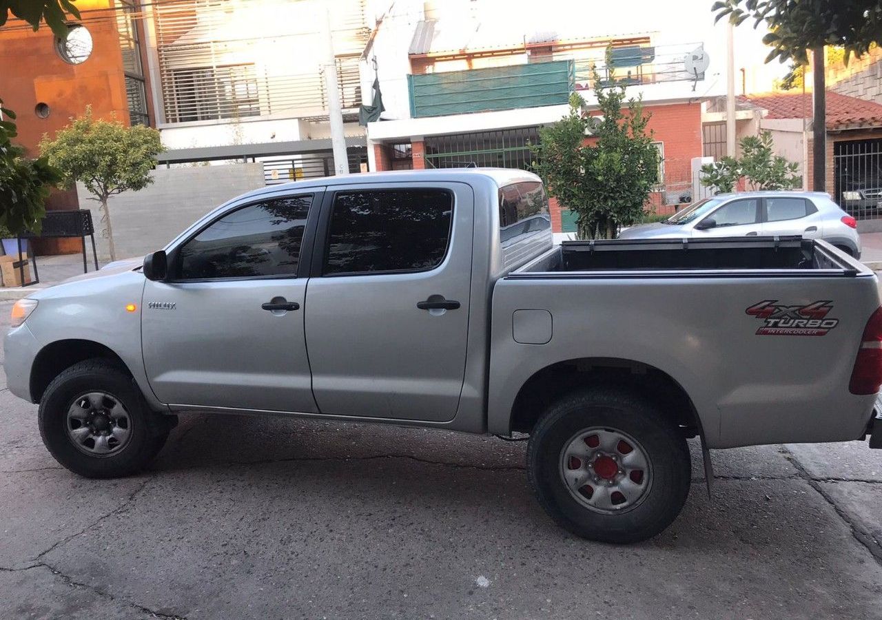 Toyota Hilux Usada en Córdoba, deRuedas