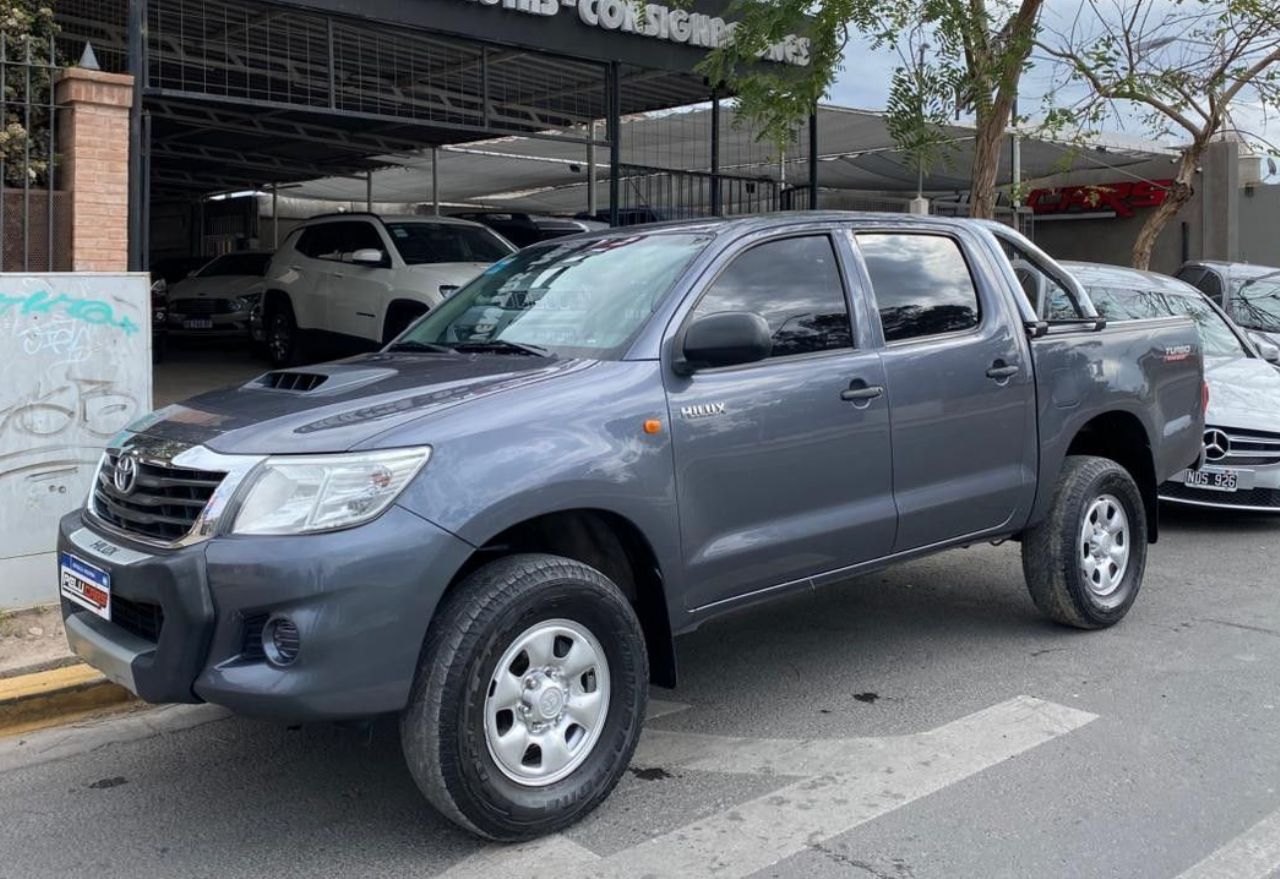 Toyota Hilux Usada Financiado en San Juan, deRuedas