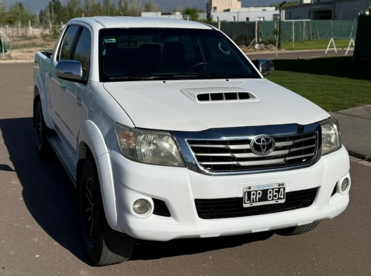 Toyota Hilux Usada en Mendoza, deRuedas