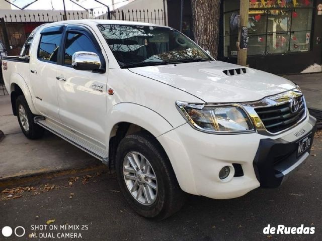 Toyota Hilux Usada en Mendoza, deRuedas