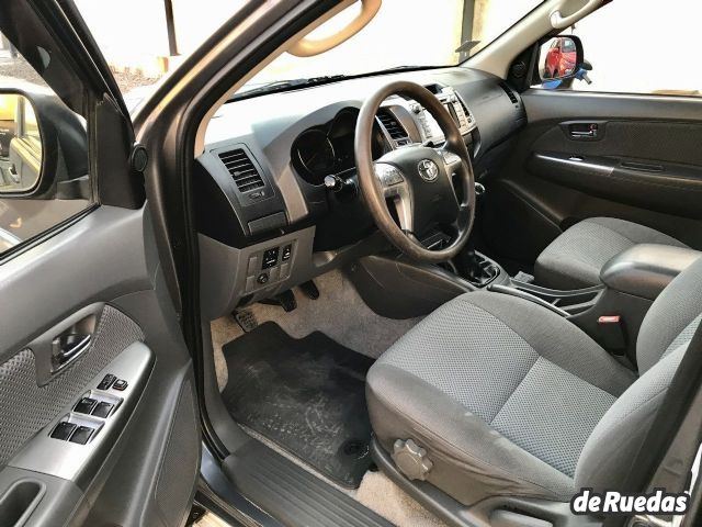 Toyota Hilux Usada en Mendoza, deRuedas