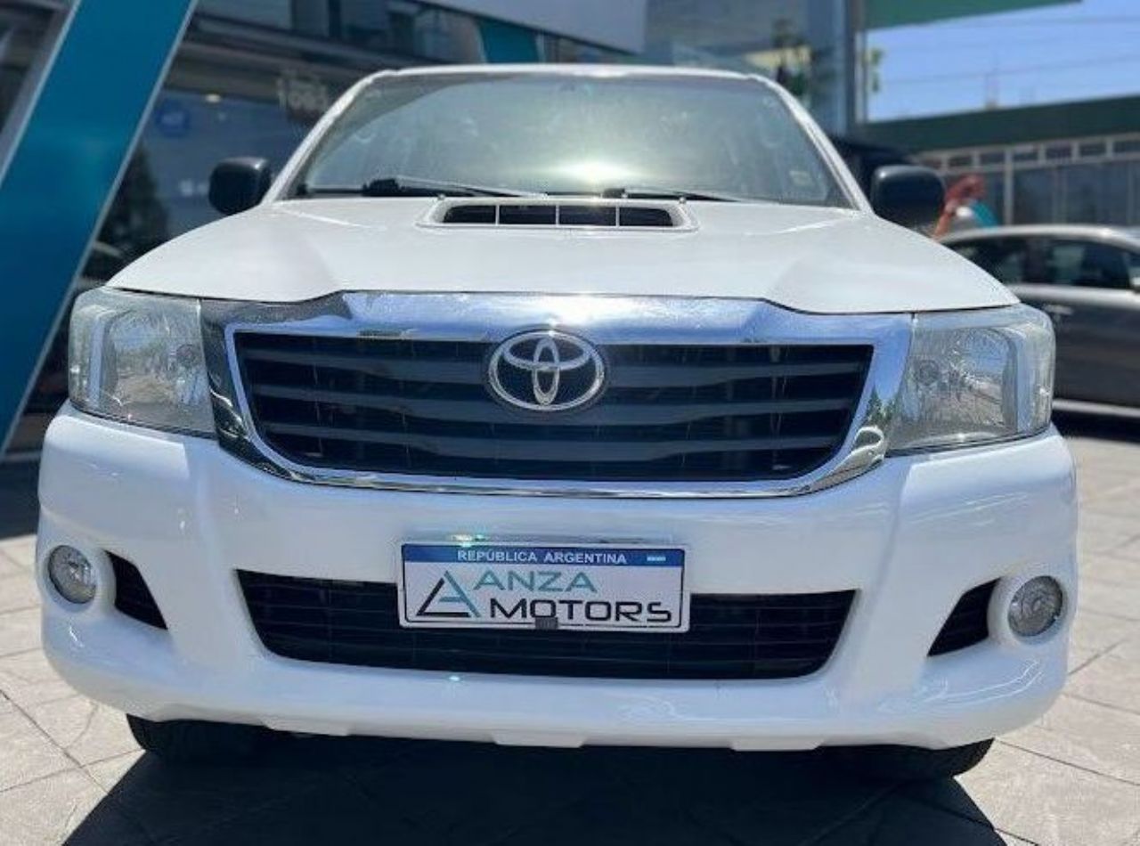 Toyota Hilux Usada en Córdoba, deRuedas