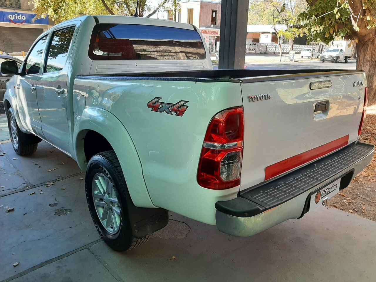 Toyota Hilux Usada en Mendoza, deRuedas