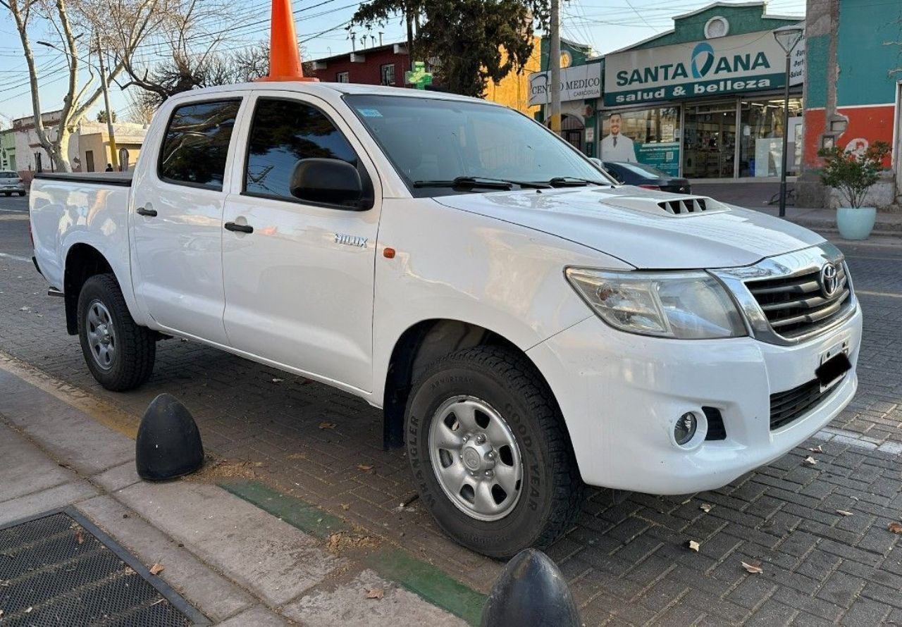 Toyota Hilux Usada en Mendoza, deRuedas