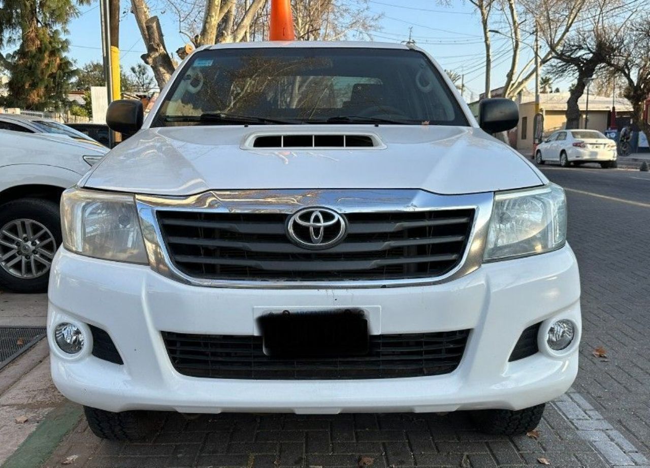Toyota Hilux Usada en Mendoza, deRuedas