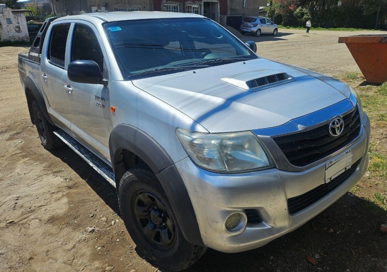 Toyota Hilux Usada en Río Negro, deRuedas