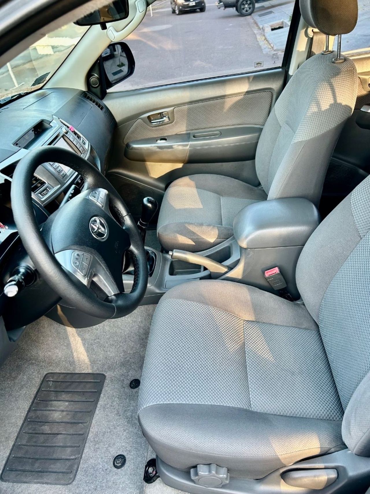 Toyota Hilux Usada en Mendoza, deRuedas
