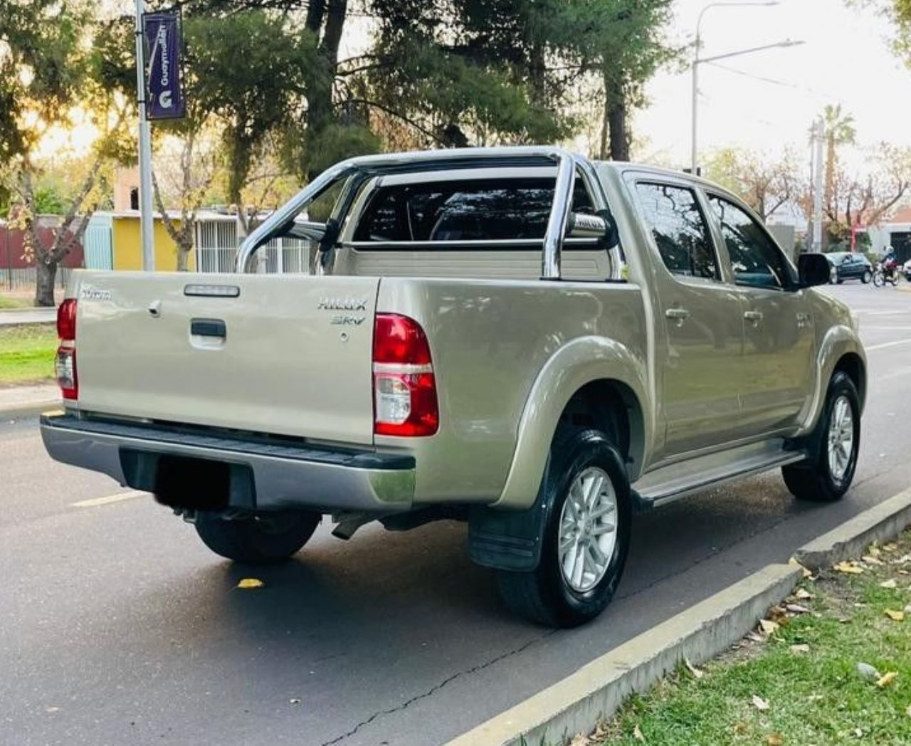 Toyota Hilux Usada Financiado en Mendoza, deRuedas