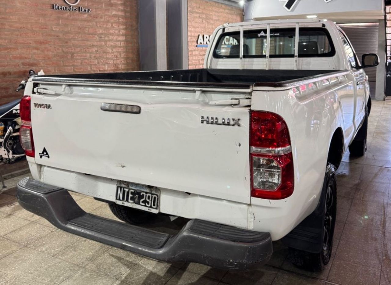Toyota Hilux Usada Financiado en San Juan, deRuedas