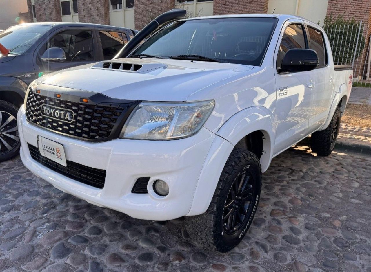 Toyota Hilux Usada Financiado en Mendoza, deRuedas
