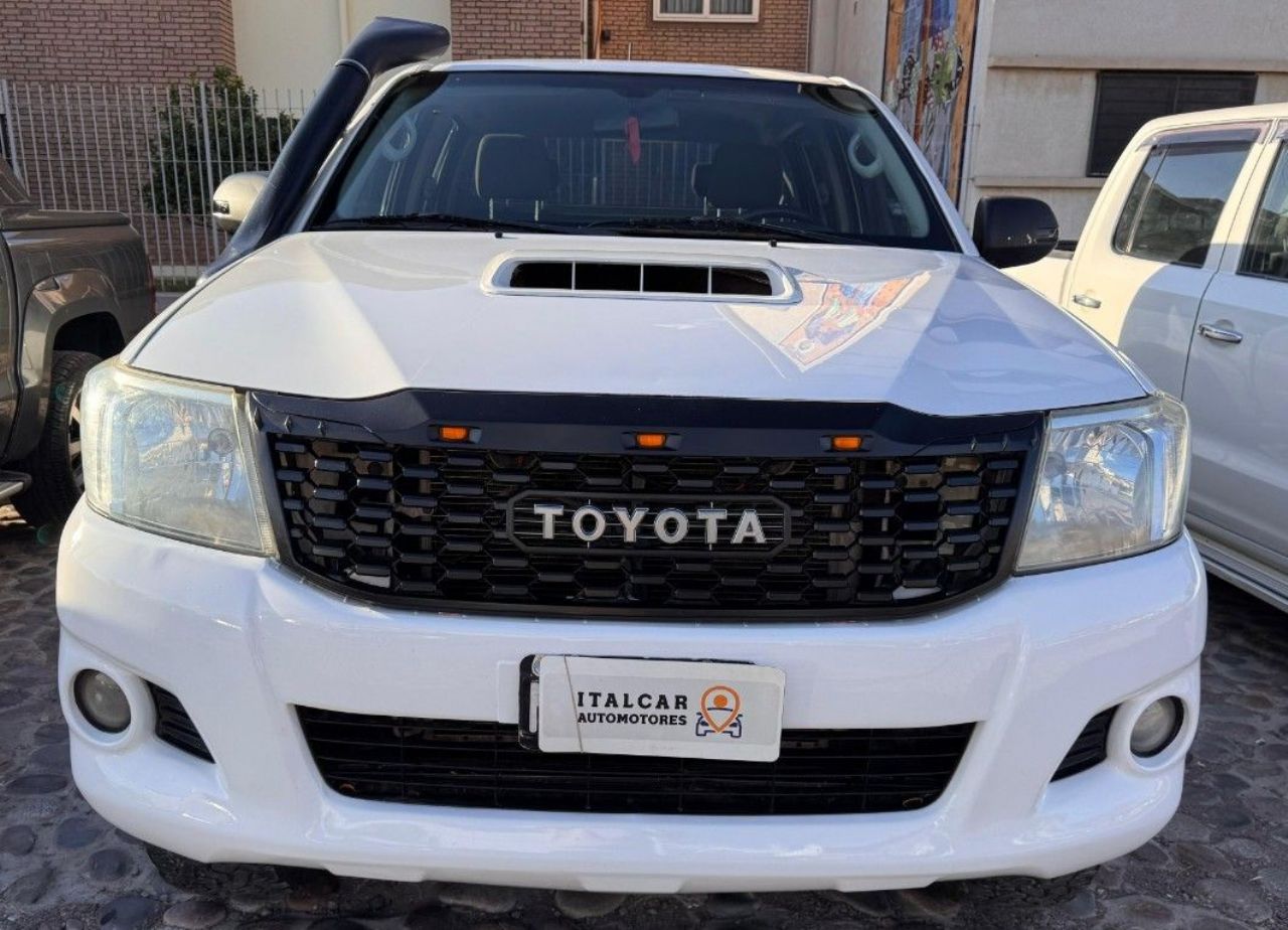 Toyota Hilux Usada Financiado en Mendoza, deRuedas