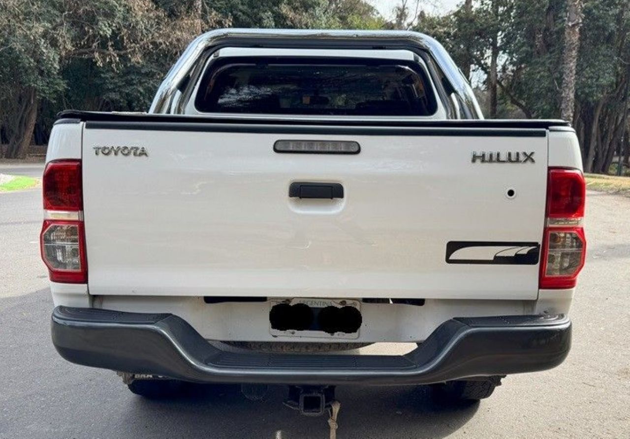 Toyota Hilux Usada Financiado en Mendoza, deRuedas