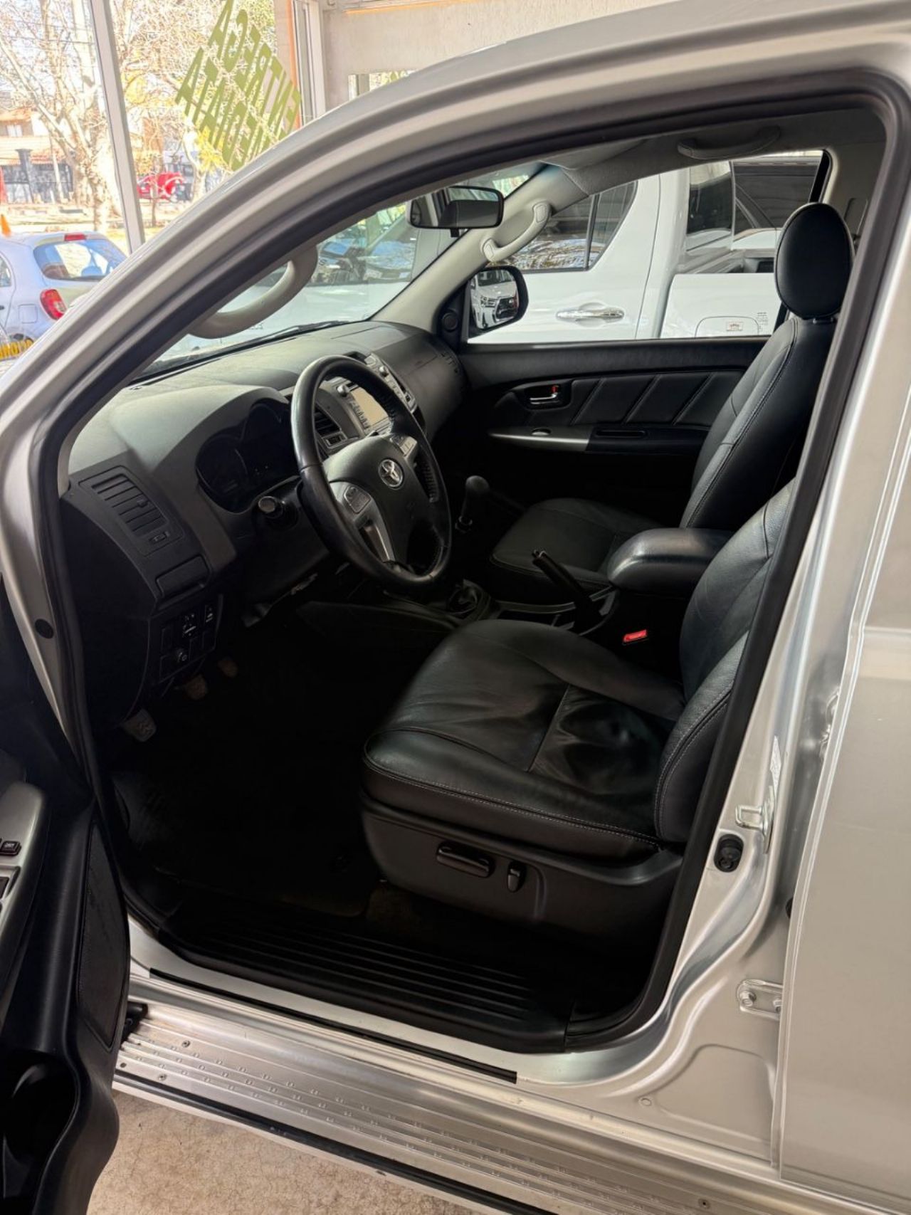 Toyota Hilux Usada Financiado en Mendoza, deRuedas