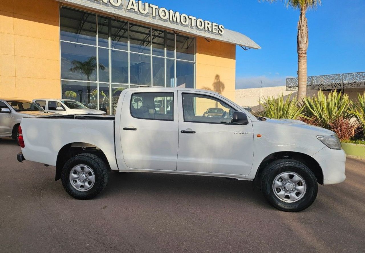 Toyota Hilux Usada Financiado en Mendoza, deRuedas