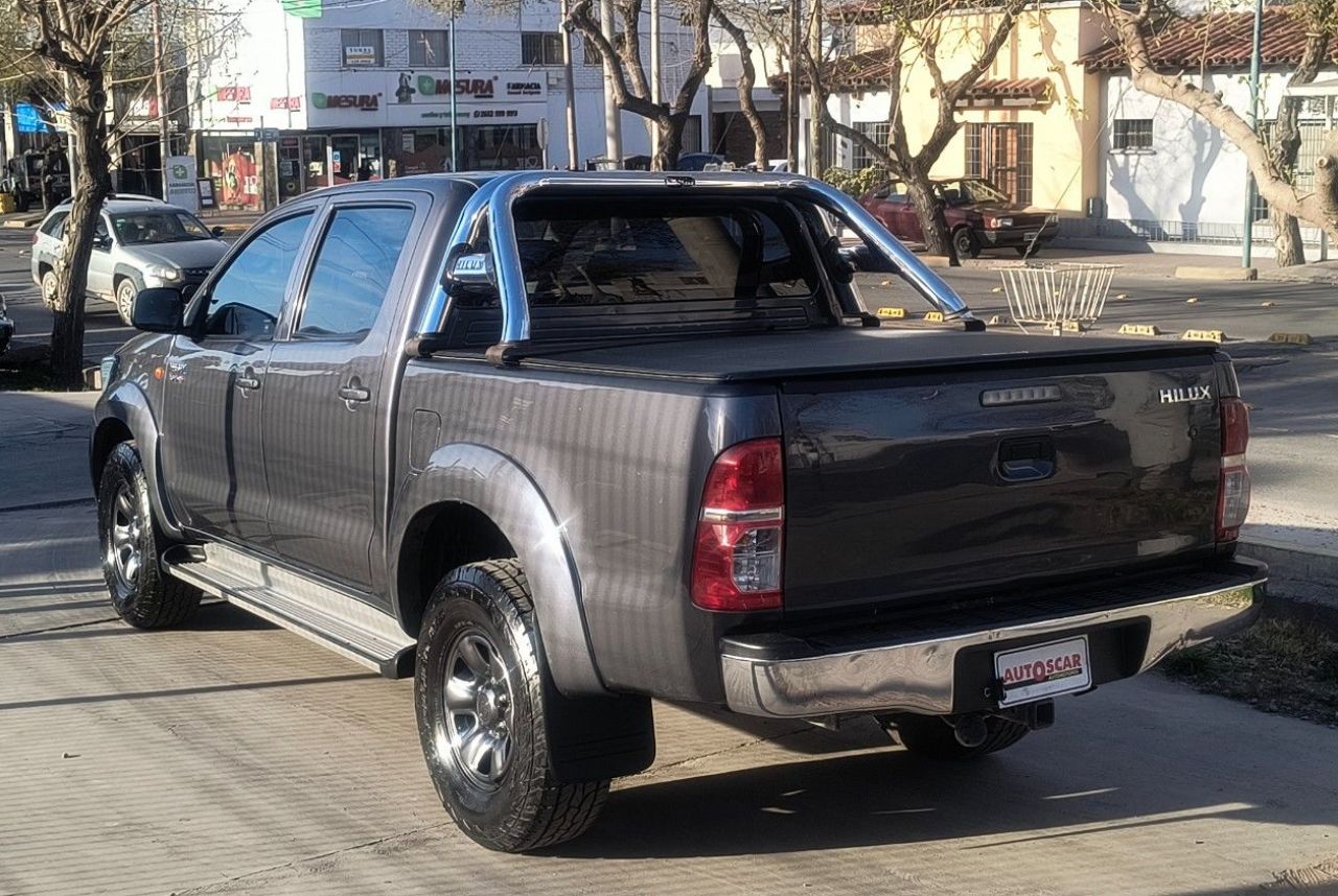Toyota Hilux Usada Financiado en Mendoza, deRuedas